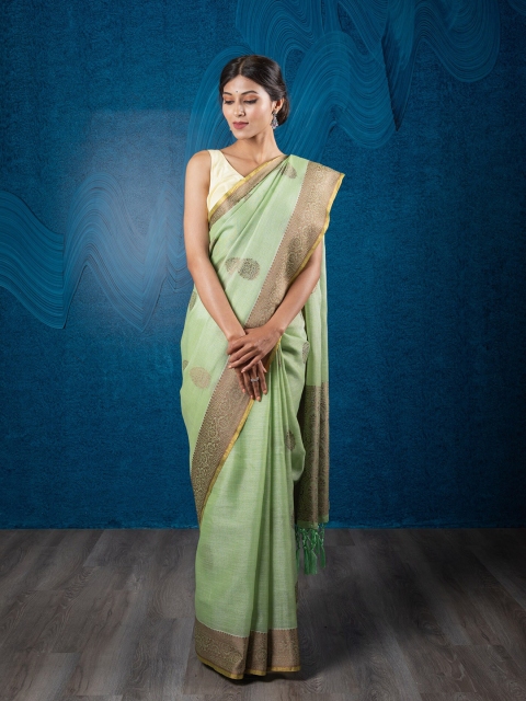 

Exclusiva Green & Gold-Toned Floral Zari Linen Blend Banarasi Saree
