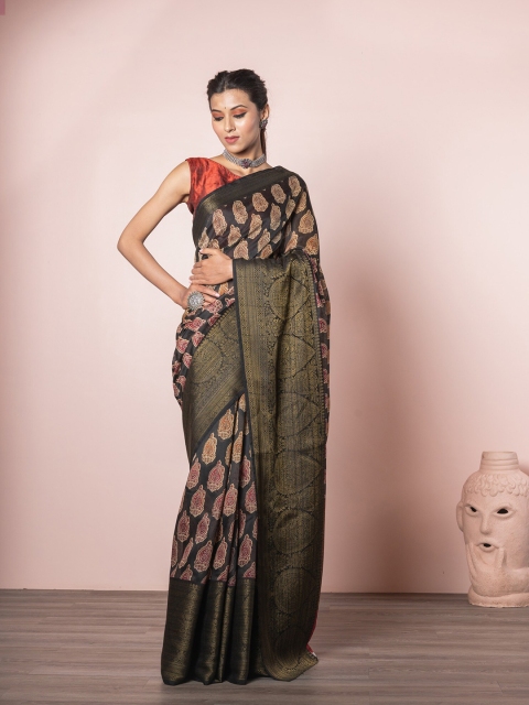 

Exclusiva Black & Gold-Toned Paisley Zari Linen Blend Saree