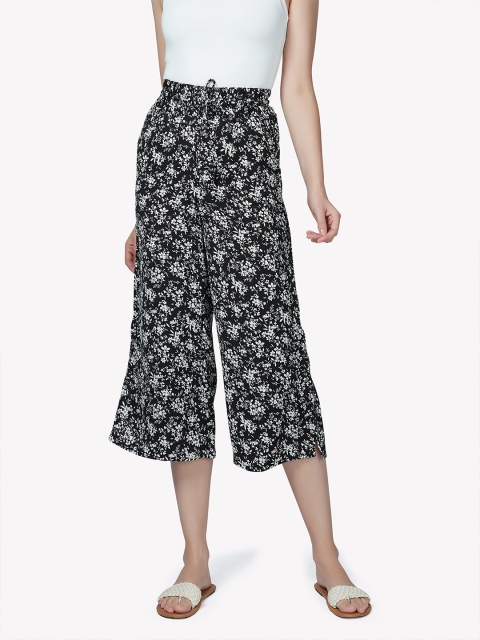 

VASTRADO Women Black & White Floral Printed Cropped Palazzos