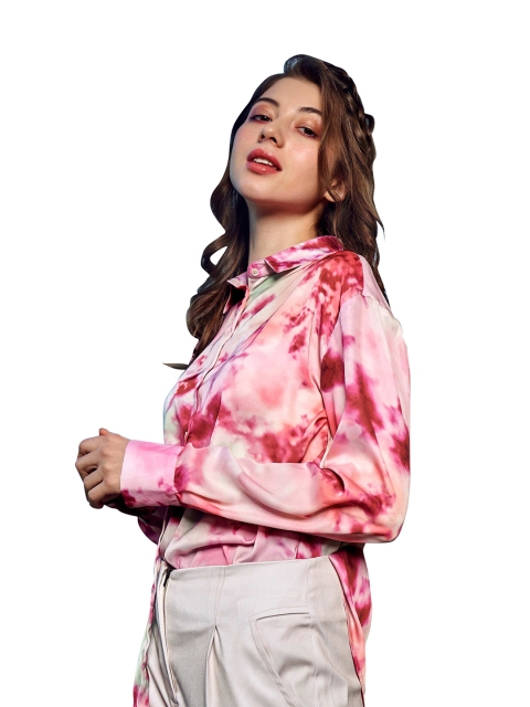 

NEOFAA Women Pink Tie & Dye Regular Fit Casual Shirt
