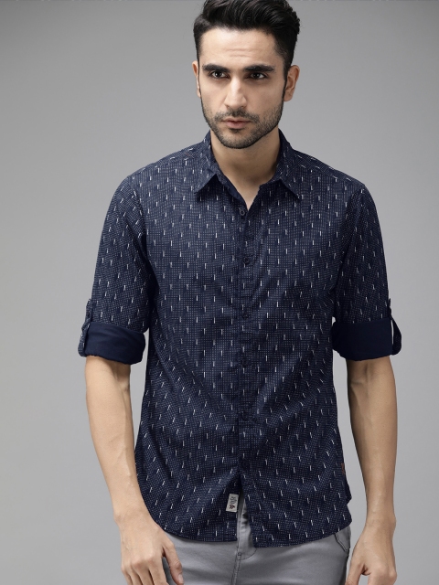 

Roadster Men Navy Blue & White Regular Fit Printed Casual Shirt