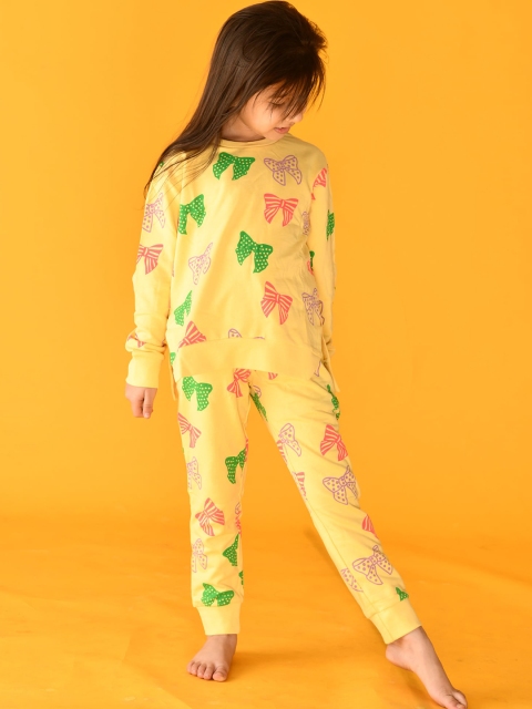 

Anthrilo Girls Yellow Printed Top with Trouser