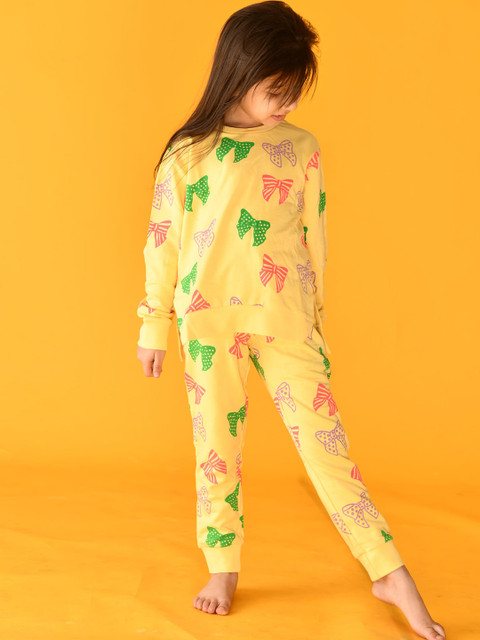 

Anthrilo Girls Yellow Printed Night suit