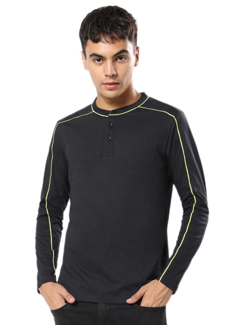 

Bewakoof Men Black Henley Neck Drop-Shoulder Sleeves Pure Cotton T-shirt