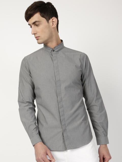 

ether Men Grey Slim Fit Solid Casual Shirt
