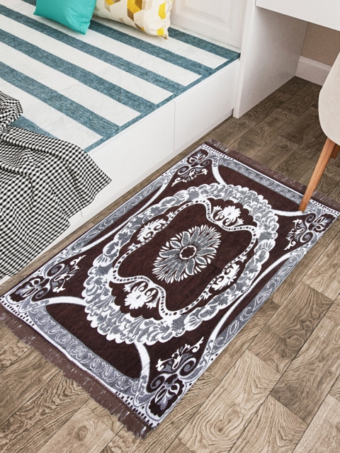 

AAZEEM Brown Abstract Printed Carpets
