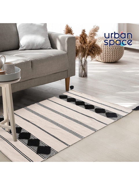 

URBAN SPACE White & Black Textured Cotton Carpet