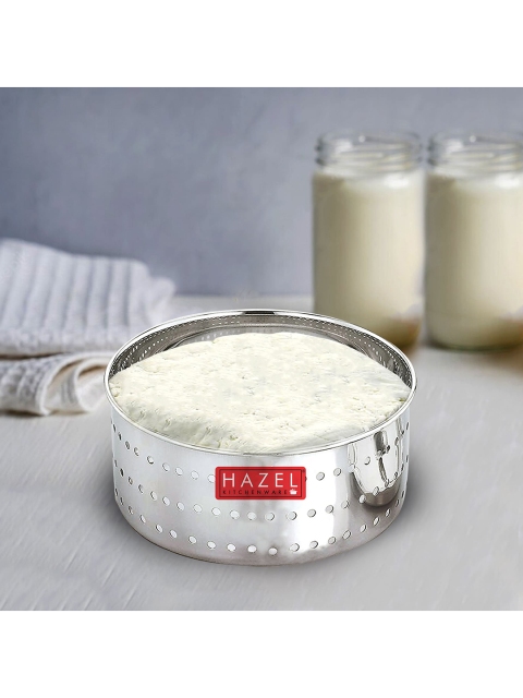 

HAZEL Silver-Toned Solid Stainless Steel Round Paneer Maker Mold Press