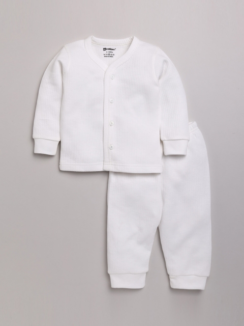 

MooNKids Boys Off White Solid Thermal Set