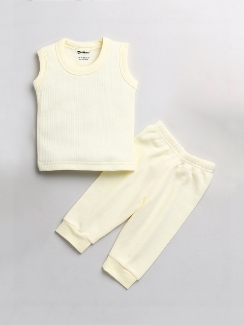 

MooNKids Kids Boys Green Solid Sleeveless Thermal Set