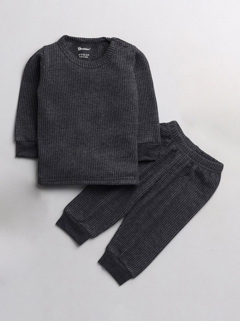 

MooNKids Infant Boys Grey Solid Thermal Set