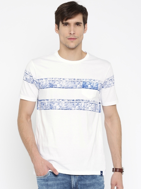 

Fame Forever by Lifestyle Men White Printed Round Neck T-shirt