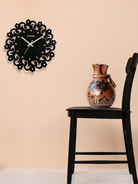 

RANDOM Black Round Analogue Wall Clock