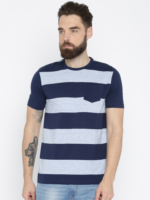 

Fame Forever by Lifestyle Men Blue Striped Round Neck T-shirt