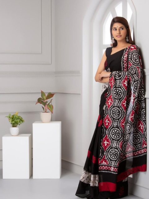 

Baisacrafts Black & Red Batik Pure Cotton Block Print Saree