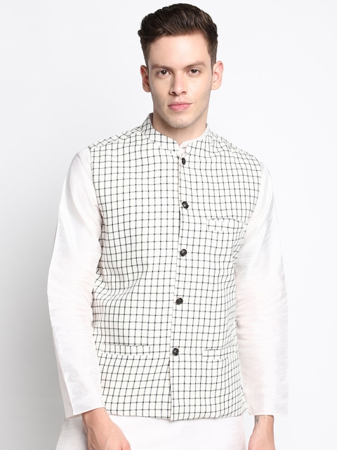 

DEVOILER Men Off White Printed Kurta with Pyjamas