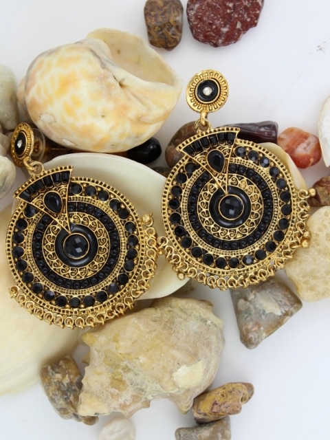 

NAKABH Gold-Toned Geometric Drop Earrings