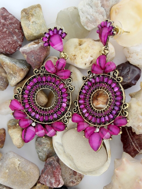 

NAKABH Pink & Gold-Toned Geometric Drop Earrings