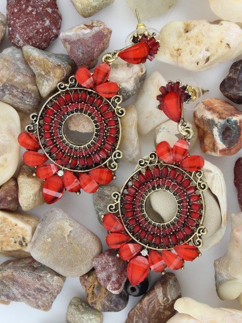 

NAKABH Gold-Toned Geometric Drop Earrings