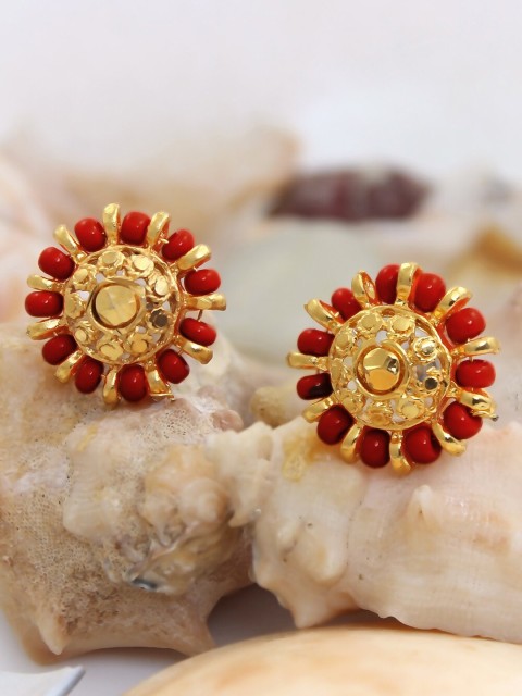 

NAKABH Women Pack of 4 Gold-Toned Circular Studs Earrings