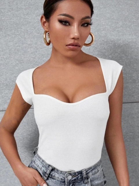 

MERCHE White Solid Sweetheart Neck Top