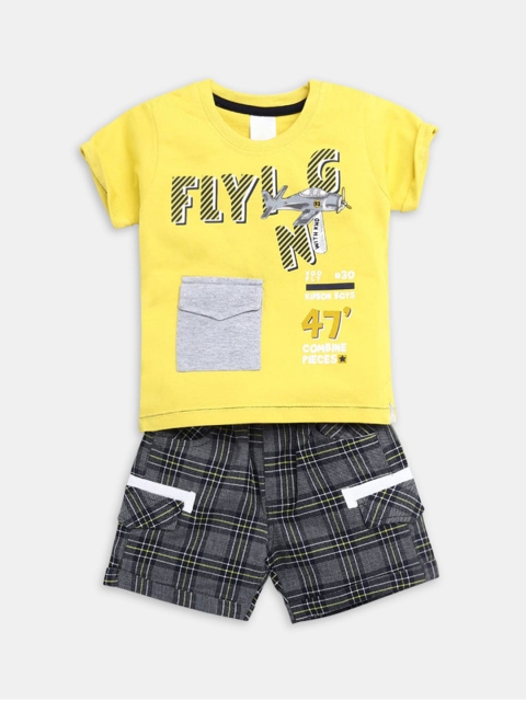 

Hopscotch Boys Yellow & Black Printed T-shirt with Shorts