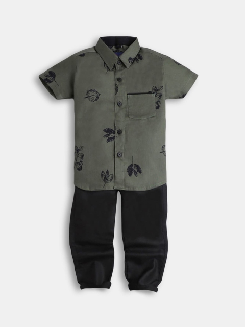 

Hopscotch Boys Green And Black Printed Clothing Set