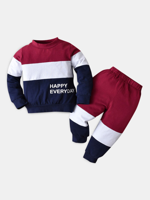 

Hopscotch Boys Red & Navy Blue Colourblocked T-shirt with Trousers