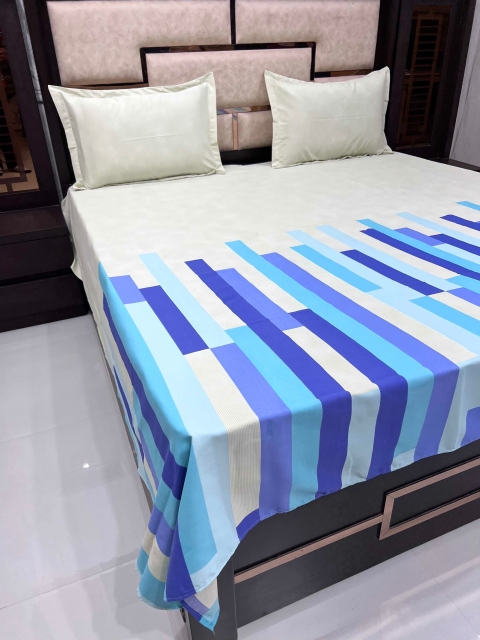 

Pure Decor Green & Blue Geometric 260 TC Queen Bedsheet with 2 Pillow Covers