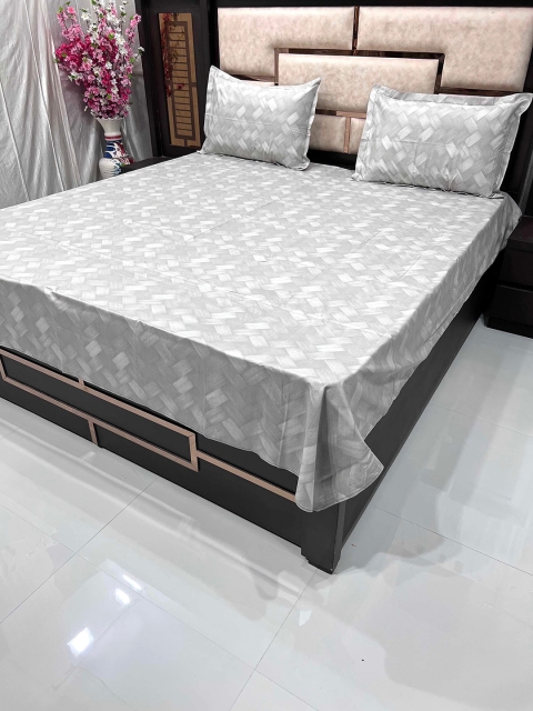 

Pure Decor Grey & White Geometric 260 TC Queen Bedsheet with 2 Pillow Covers