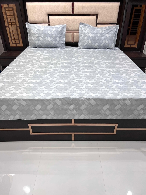 

Pure Decor Grey & White 260 TC Queen Bedsheet with 2 Pillow Covers