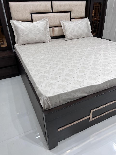 

Pure Decor Grey & White Ethnic Motifs 400 TC King Bedsheet with 2 Pillow Covers