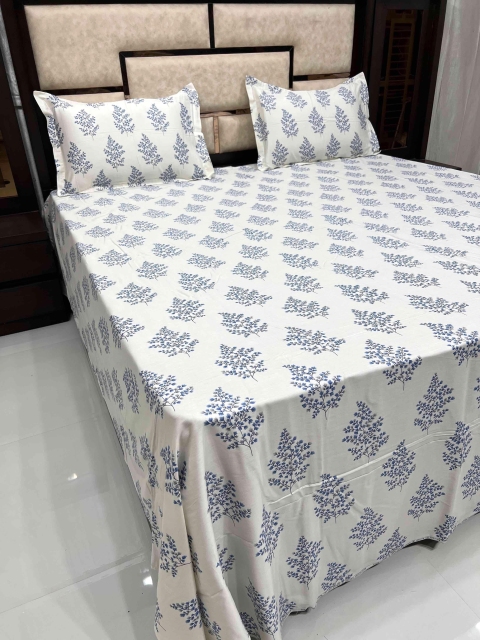 

Pure Decor Blue & White Floral 400 TC King Bedsheet with 2 Pillow Covers