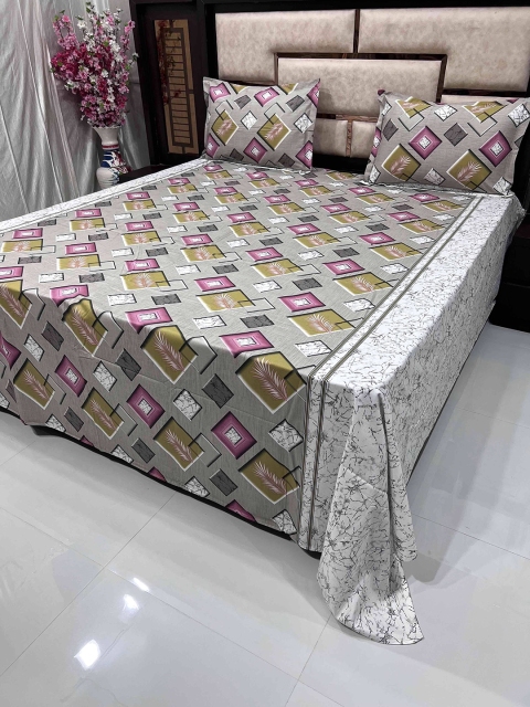 

Pure Decor Green & Pink Geometric King Pure Cotton Bedsheet with 2 Pillow Covers