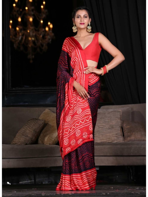 

KARAGIRI Navy Blue & Red Silk Blend Digital Print Saree