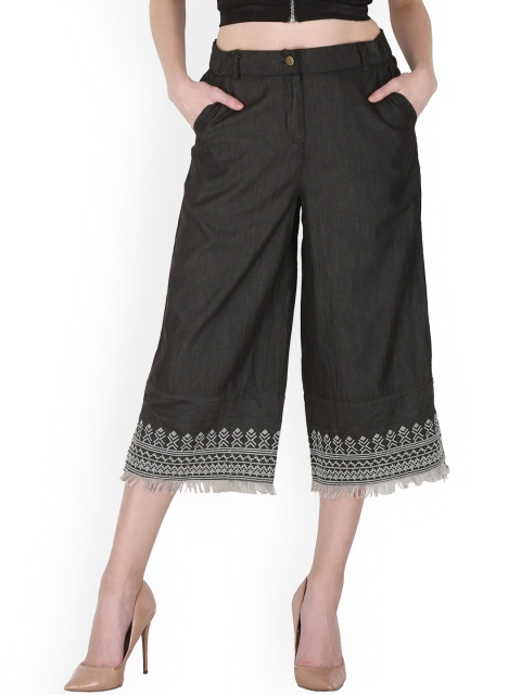 

SUMAVI-FASHION Women Black Cotton Capris