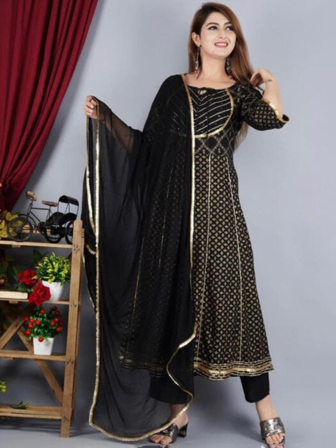 

SINGNI Women Black Panelled Kurta with Churidar & With Dupatta