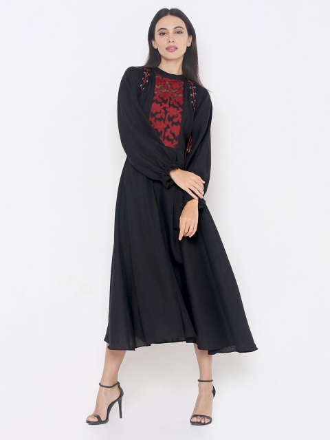 

aturabi Black Midi Dress with brocade patch