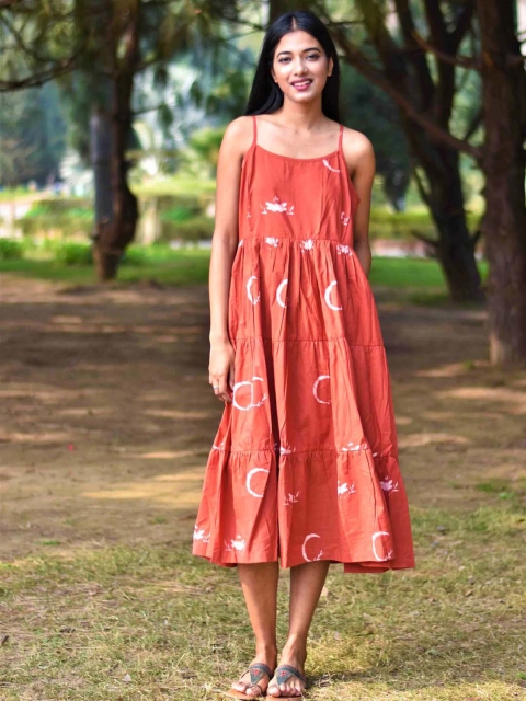 

Chidiyaa Red Tie and Dye A-Line Cotton Printed Midi Dress