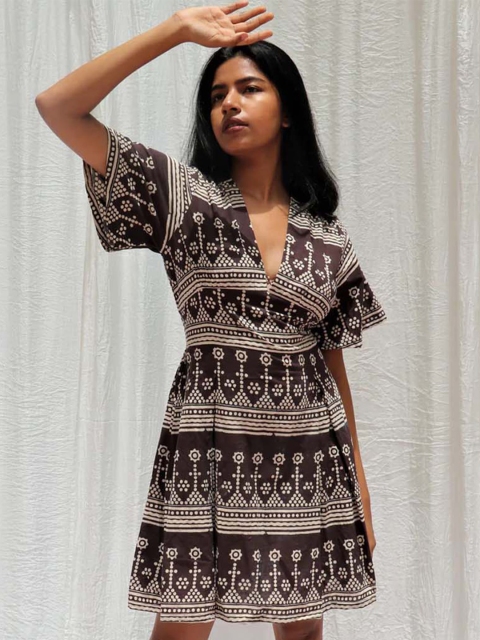 

Chidiyaa Brown Floral Dress