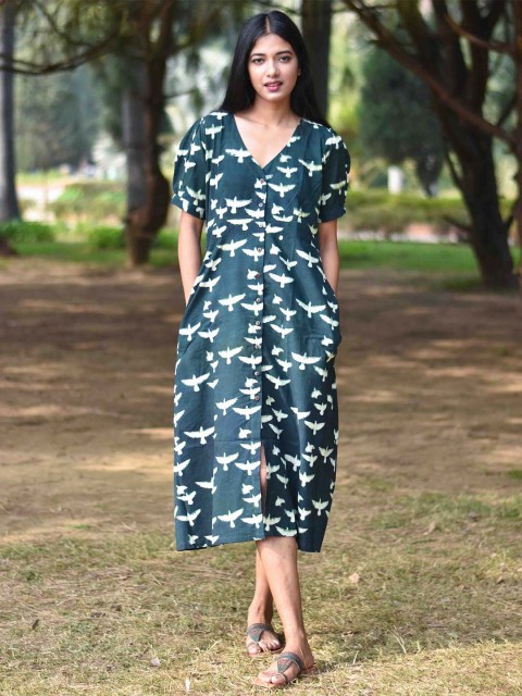 

Chidiyaa Green Floral Midi Dress