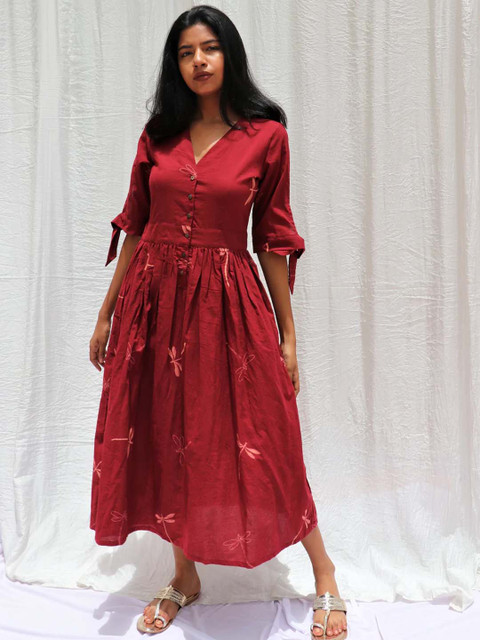 

Chidiyaa Maroon Midi Dress