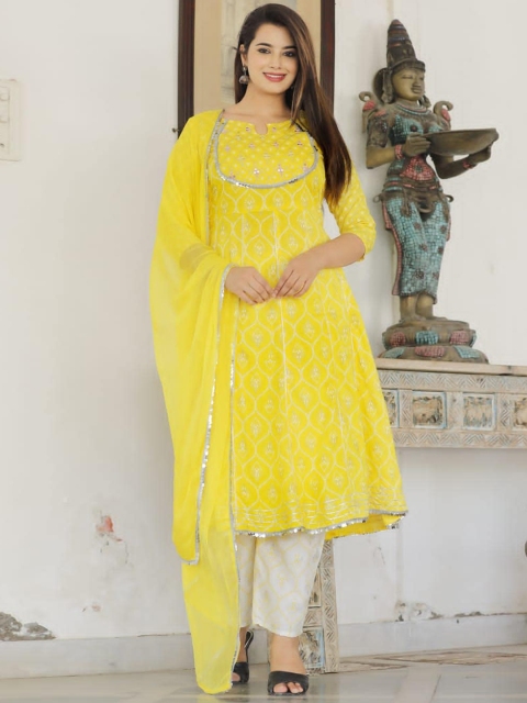 

SINGNI Women Yellow Ethnic Motifs Printed Kurta with Trousers & With Dupatta