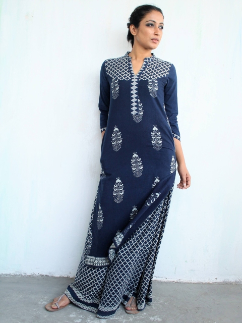 

Chidiyaa Women Blue Ethnic Motifs Printed Pure Cotton Kurta with Sharara