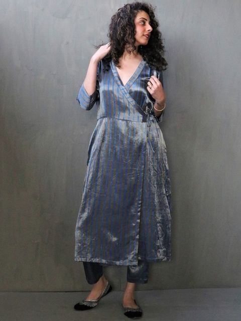 

Chidiyaa Women Grey Striped Mashru Silk Angrakha Kurta with Trousers