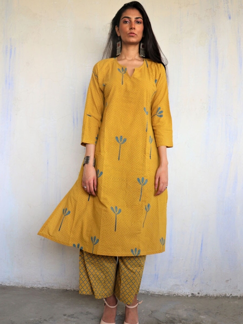 

Chidiyaa Women Mustard Yellow Printed Pure Cotton Kurta with Palazzos