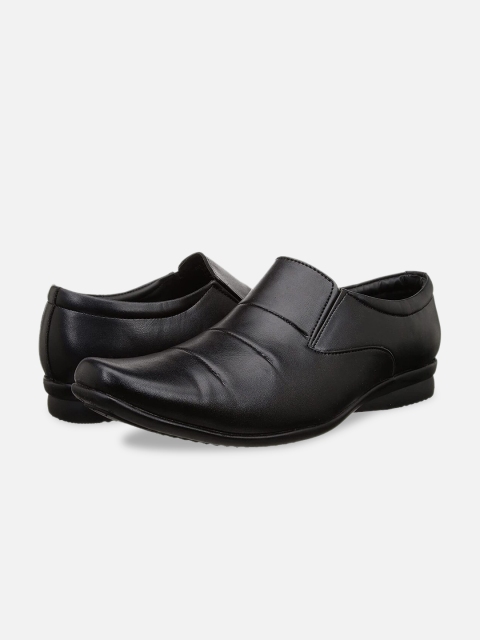 

Aqualite Men Black Slip-On Sneakers