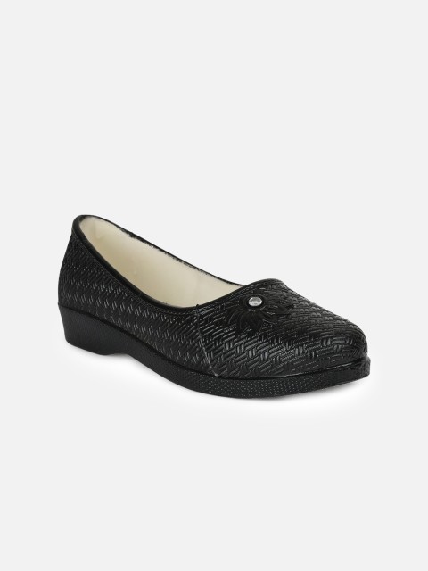 

Aqualite Women Black Textured Slip-On Sneakers
