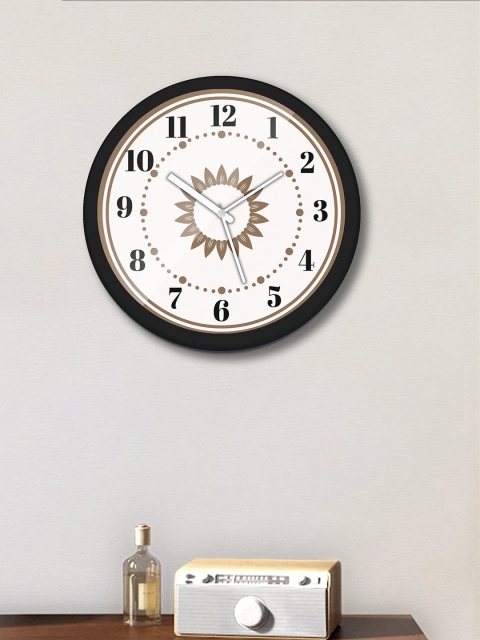 

WENS Black & Cream-Coloured Printed Contemporary Wall Clock