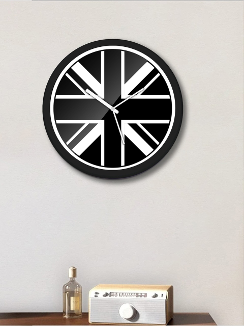 

WENS Black & White Contemporary Wall Clock